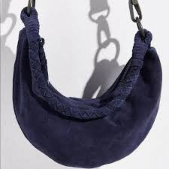 Free People Sweet Talker Suede Sling Bag in Ink NWOT - Picture 2 of 10
